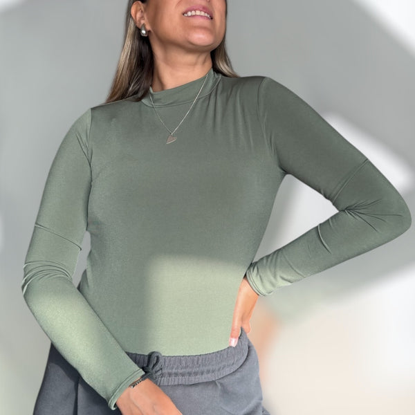 Polera Astuta verde oliva