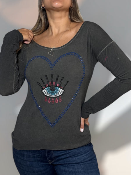 Polera ojo rojo