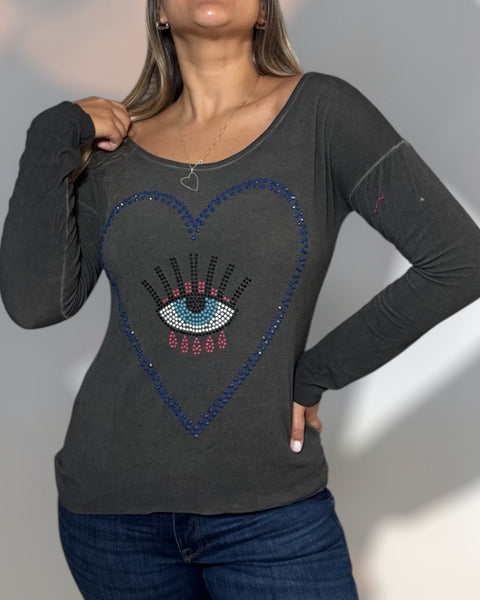Polera ojo rojo