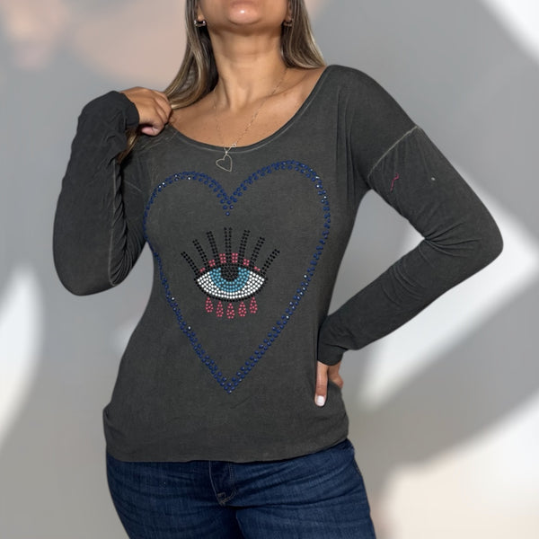 Polera ojo rojo