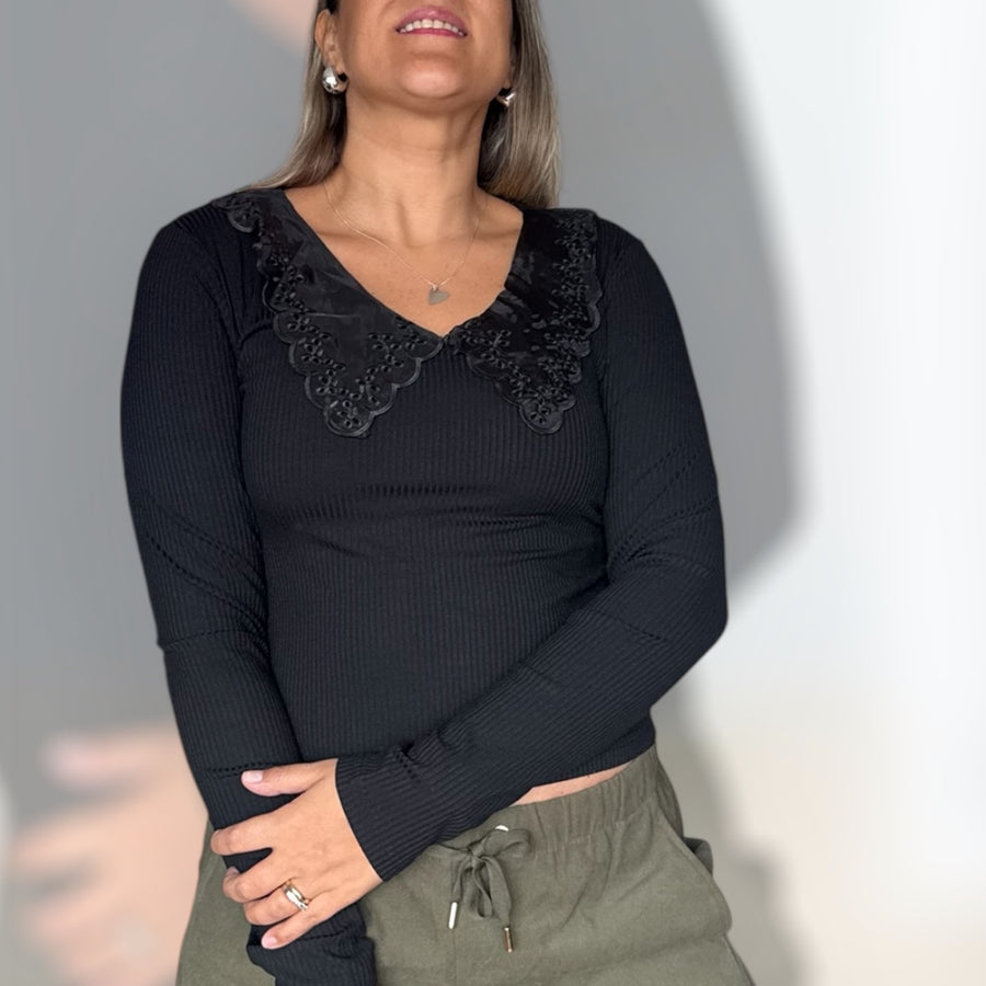 Polera crop Alana negra