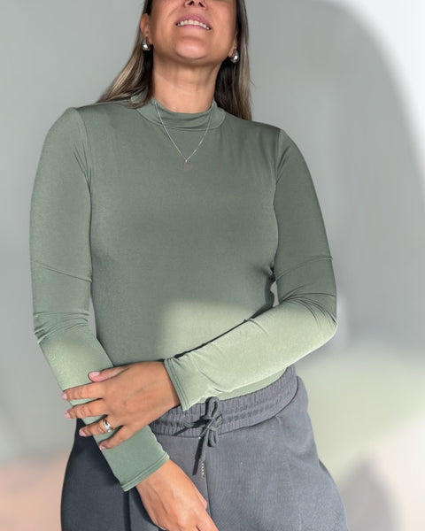 Polera Astuta verde oliva