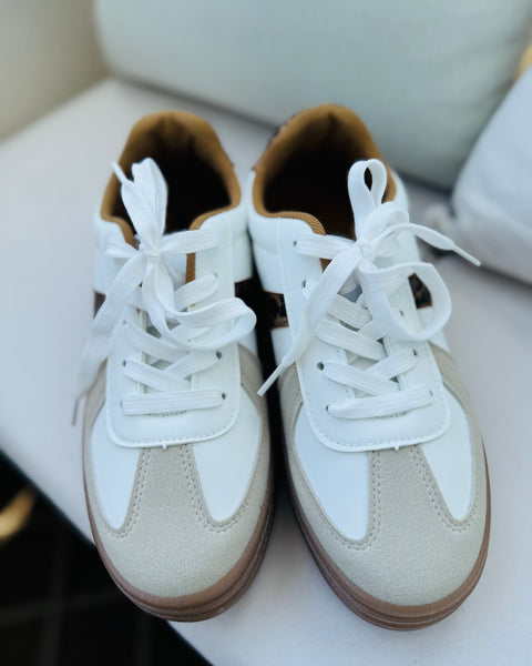 Zapatillas blancas leopardo