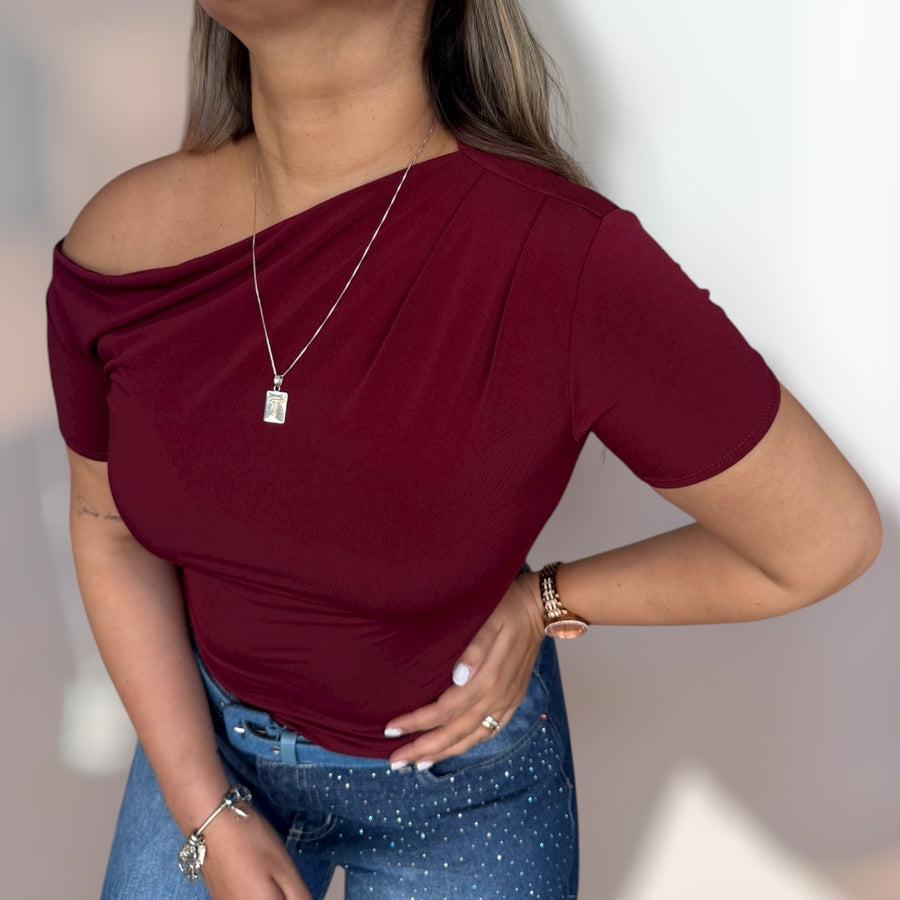 Polera Camelia burdeo