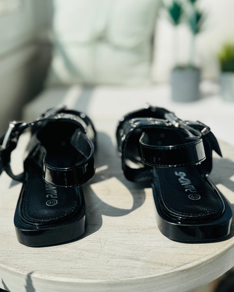 Zapato Abigail negro charol