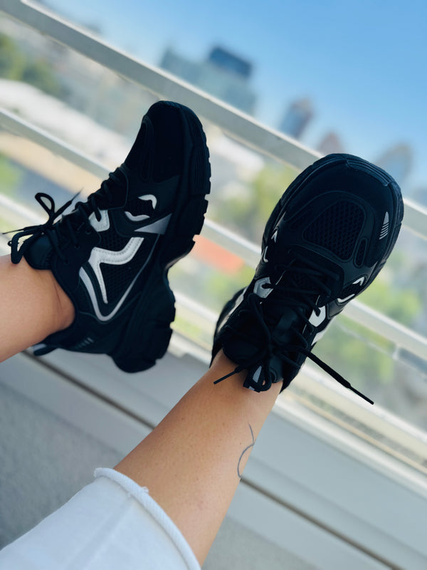 Zapatillas negras estilo New balance