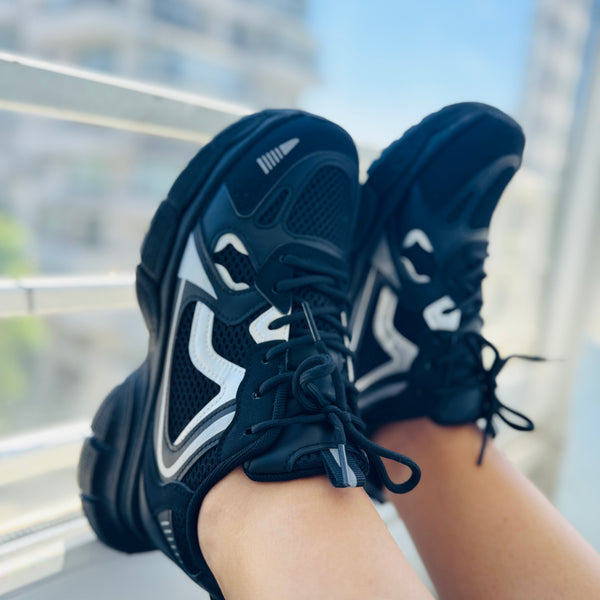 Zapatillas negras estilo New balance