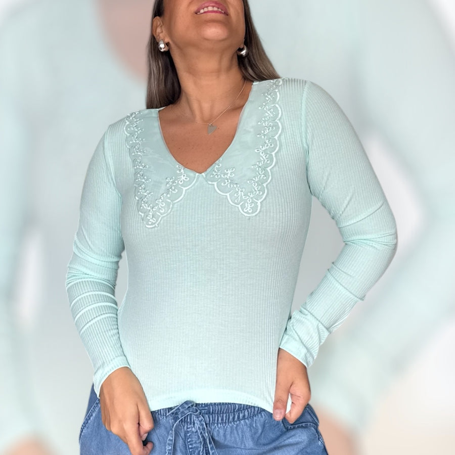 Polera crop Alana verde agua
