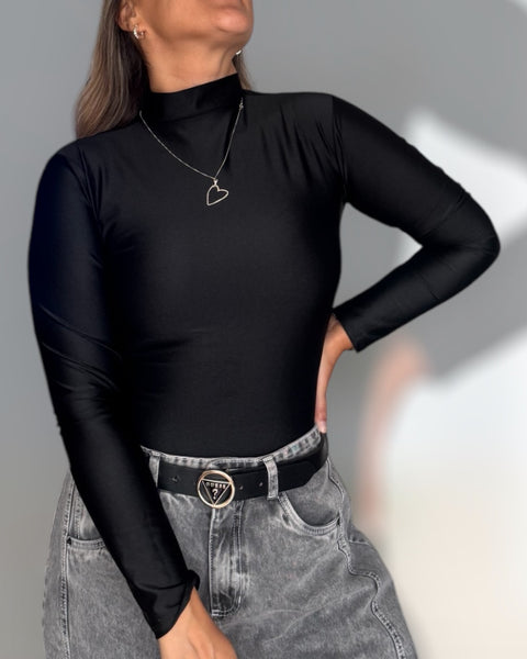 Polera Lu negra hombros lisos