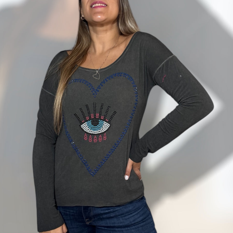 Polera ojo rojo
