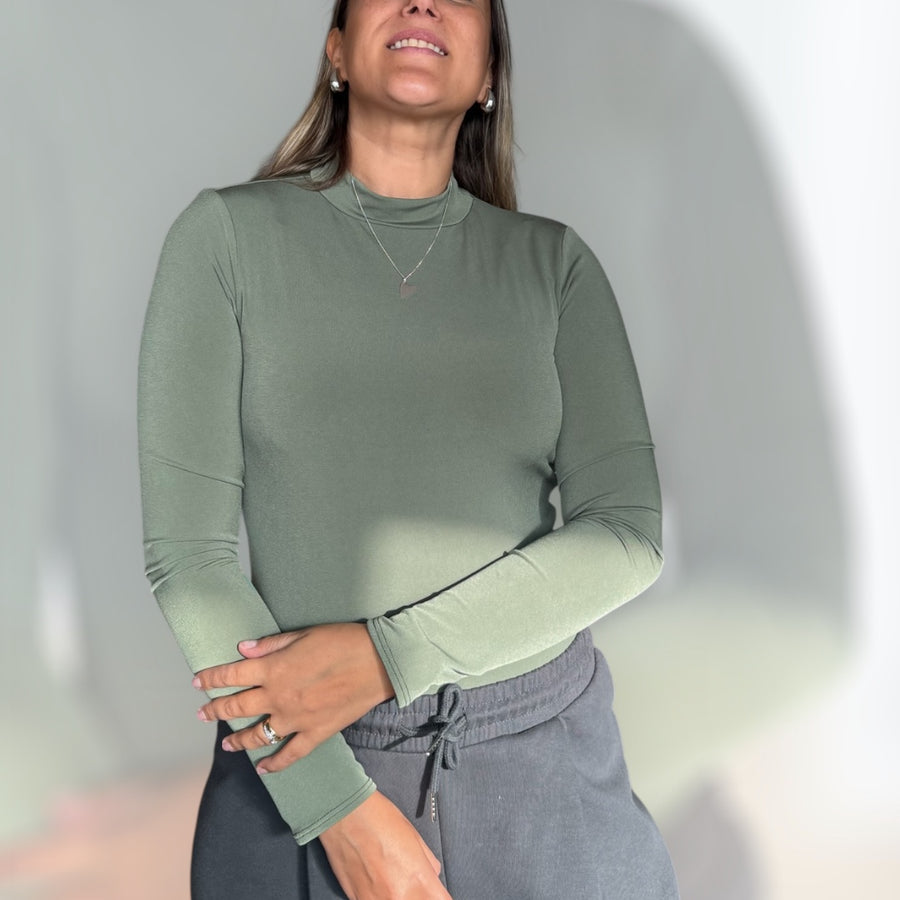 Polera Astuta verde oliva