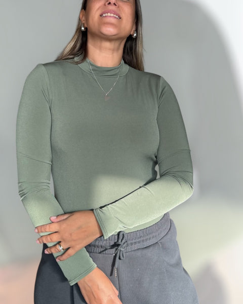 Polera Astuta verde oliva