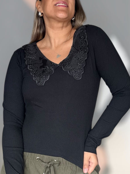 Polera crop Alana negra