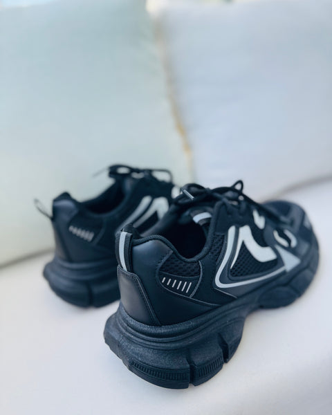 Zapatillas negras estilo New balance