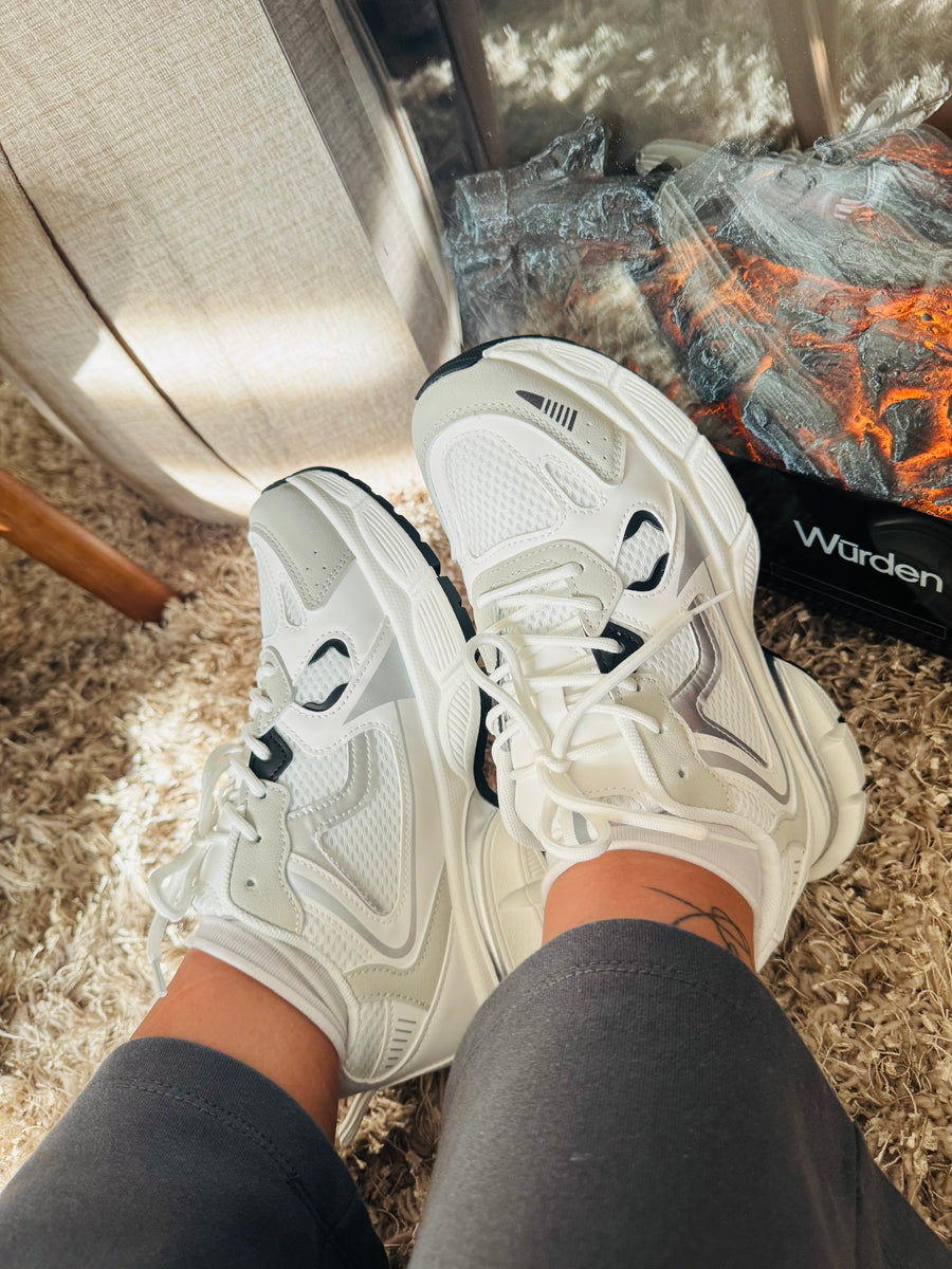 Zapatillas blancas estilo New balance
