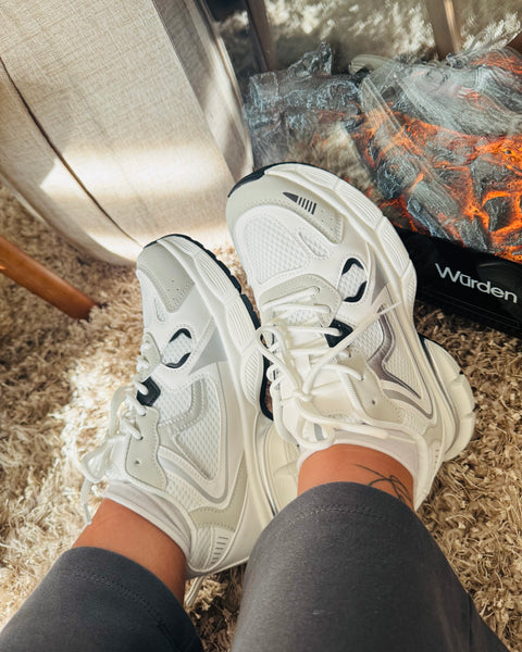 Zapatillas blancas estilo New balance
