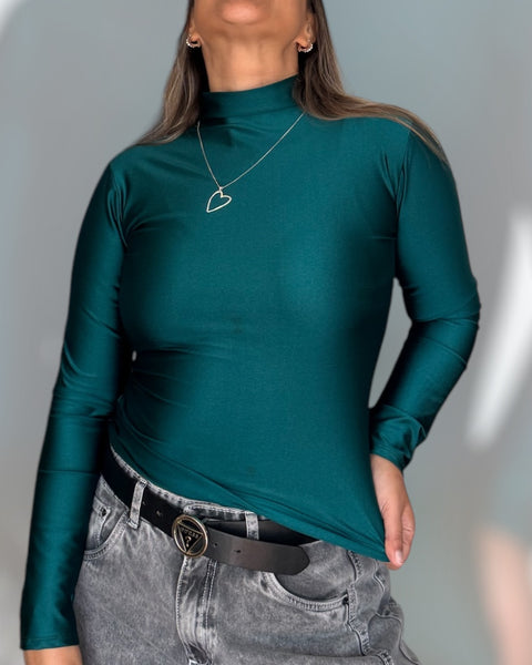 Polera Lu verde hombros lisos