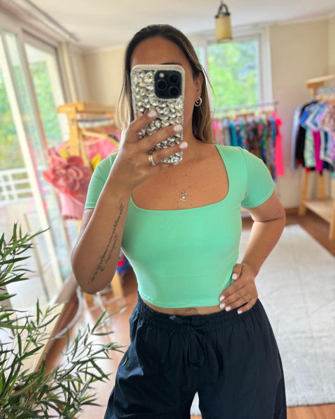 Crop top Tailandia verde agua pastel