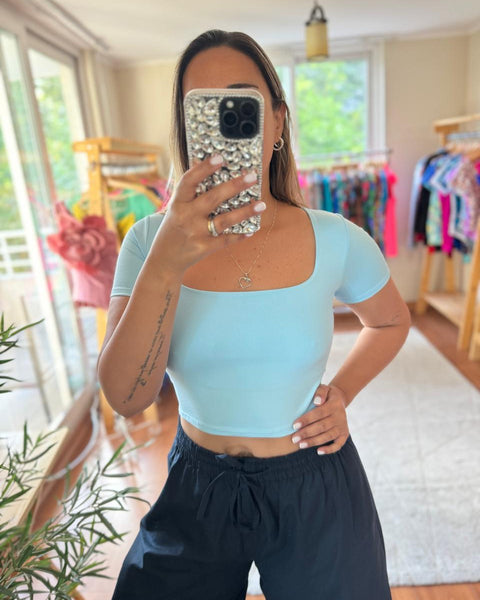 Crop top Tailandia celeste pastel