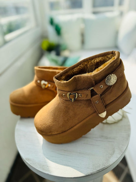 Zapatos Alelí estilo ugg camel